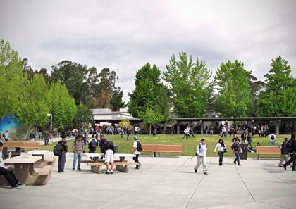 Harbor High School Harbor High School students break for lunch