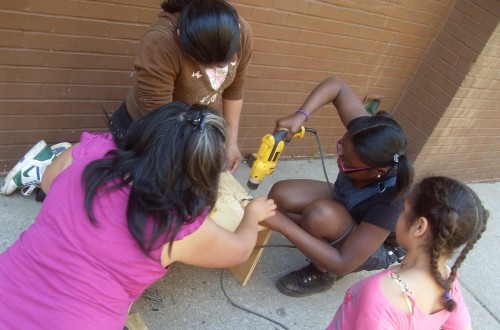 Assembling nesting boxes Assembling nesting boxes